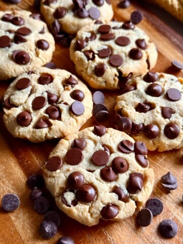 6 ingredient almond flour chocolate chip cookies