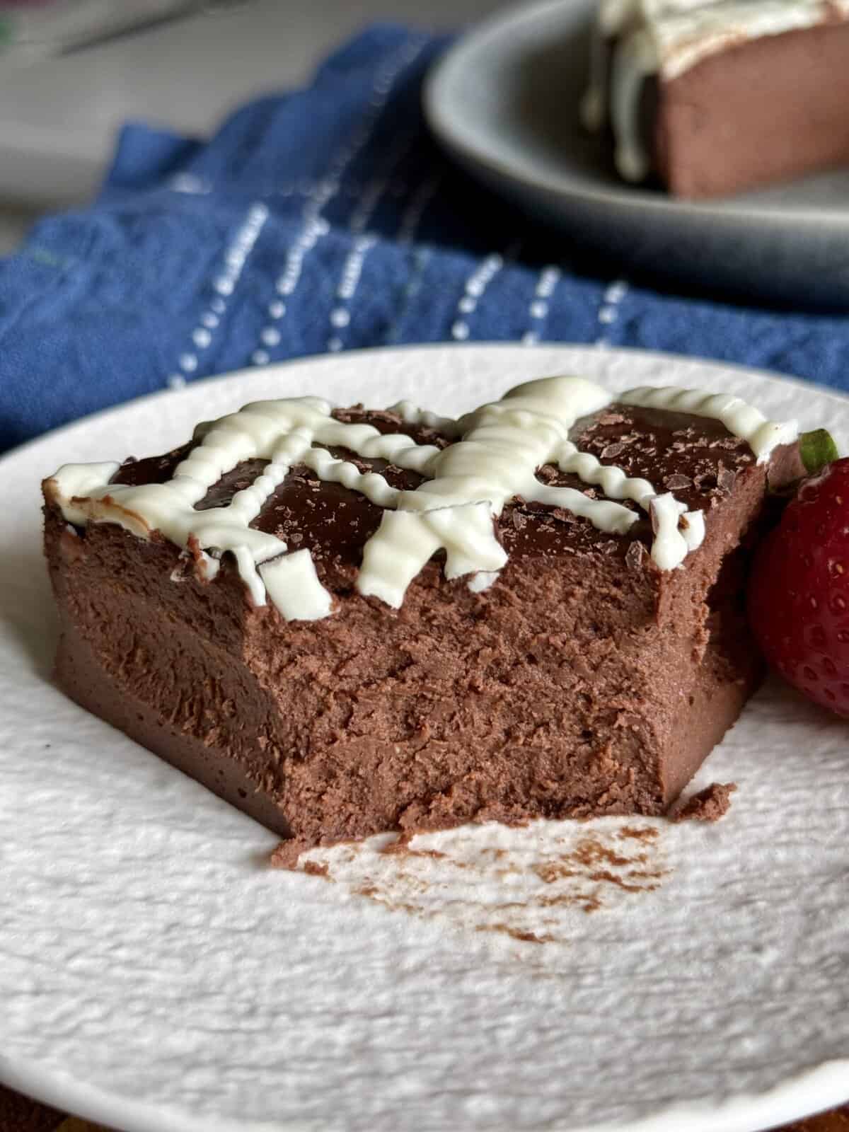 3 ingredient chocolate yogurt cake