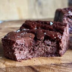 5 ingredient healthy chocolate banana brownie