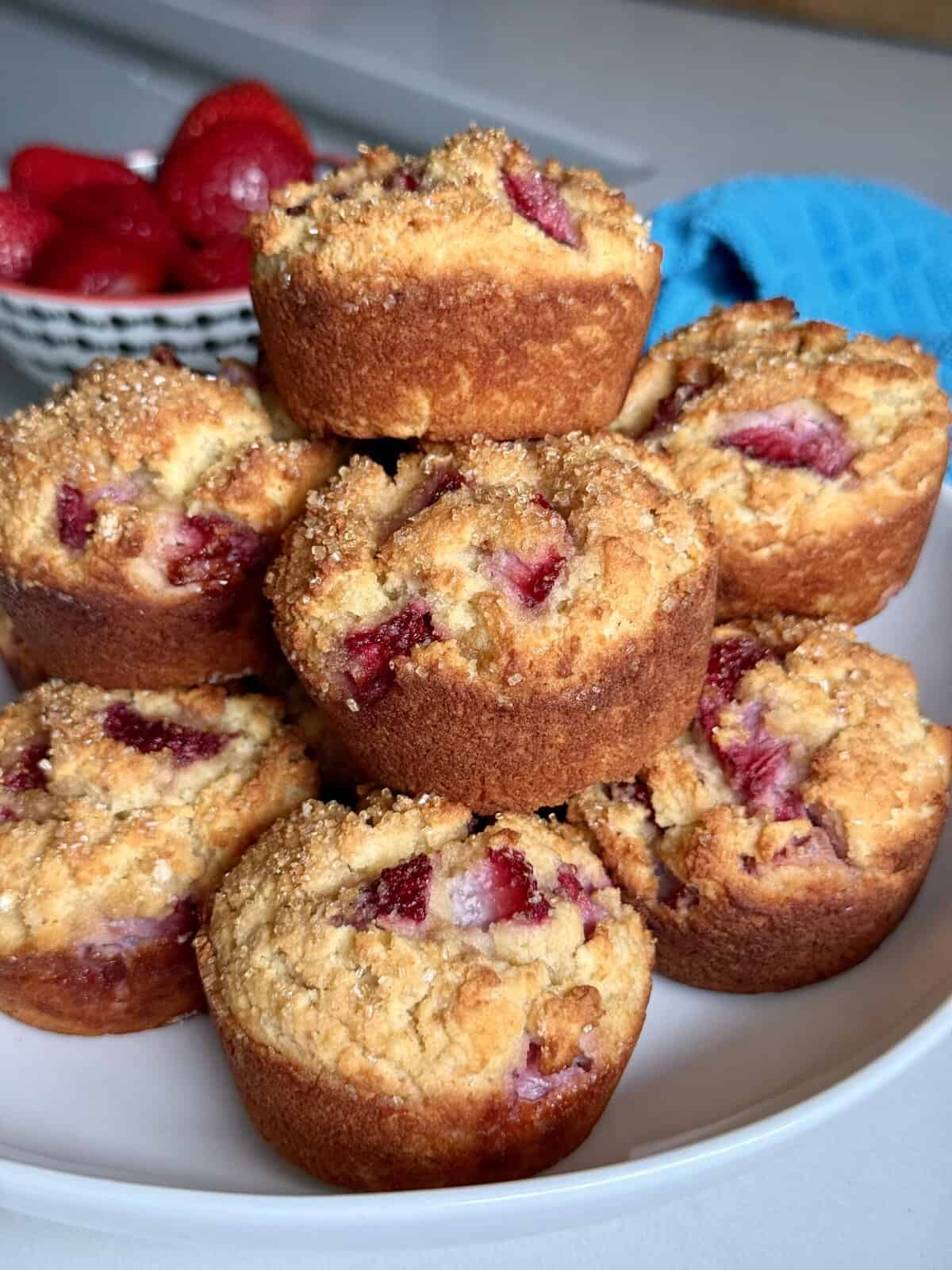 strawberry almond flour muffins