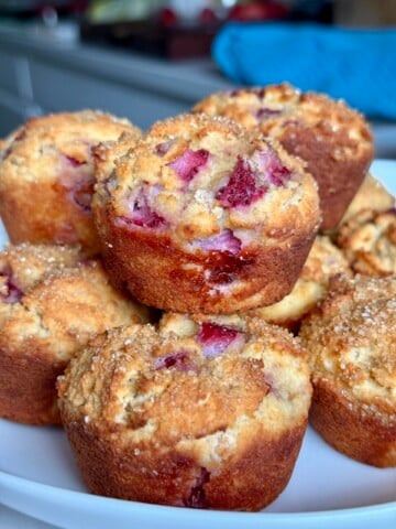 strawberry almond flour muffins