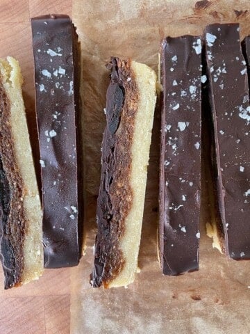 healthier no bake almond butter twix bars