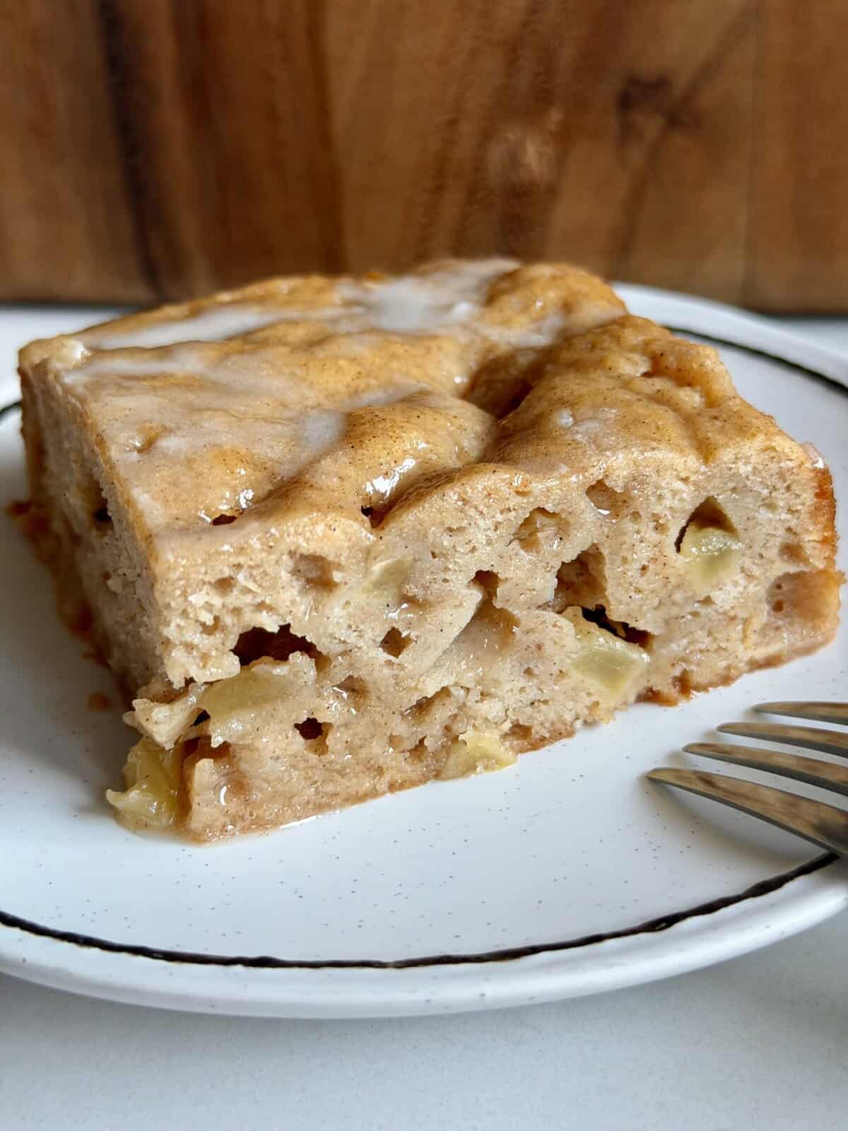 easy apple cake with cinnamon icing
