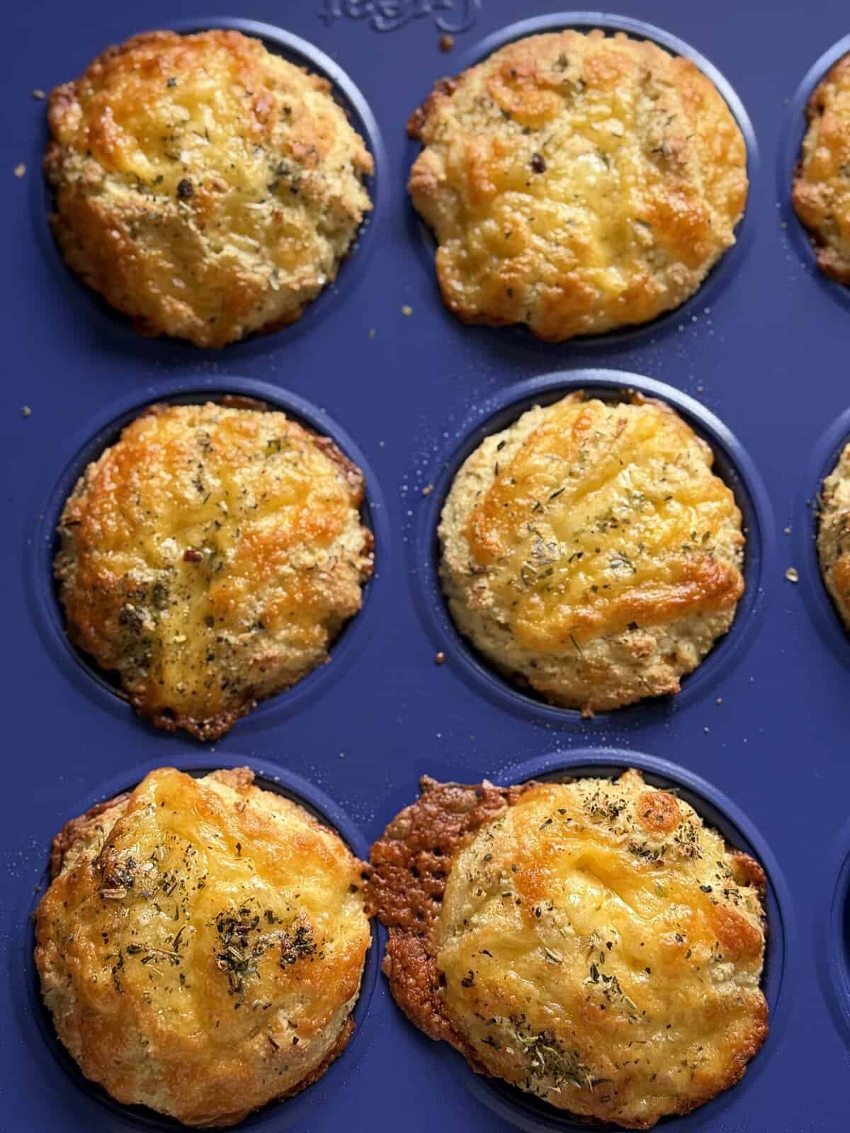 easy almond flour dinner biscuits