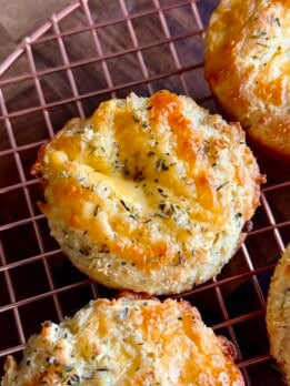 easy almond flour dinner biscuits