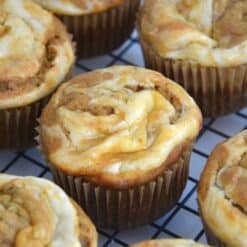 the best pumpkin swirled muffins