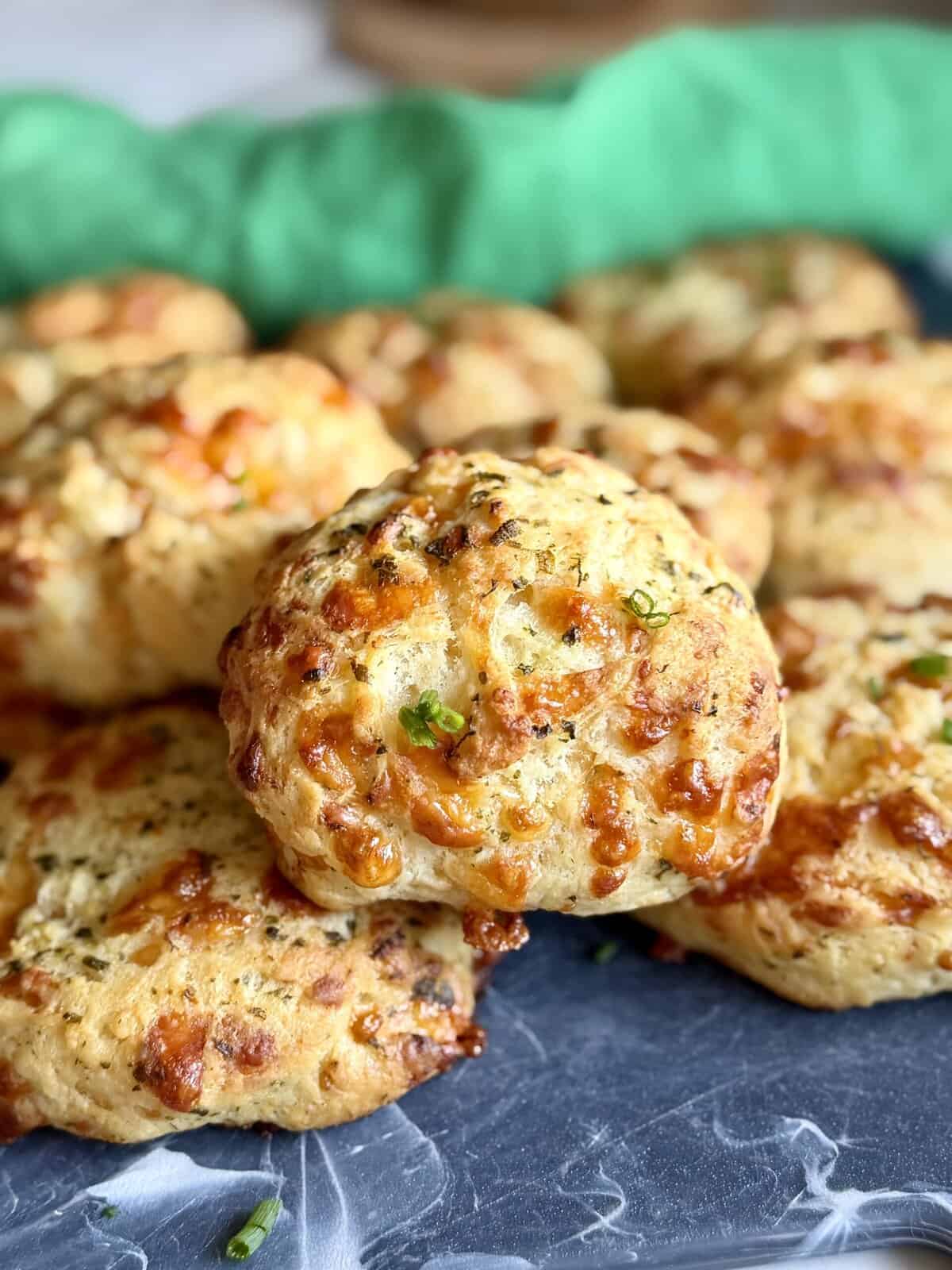 easy cheddar bay biscuits