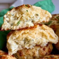 easy cheddar bay biscuits