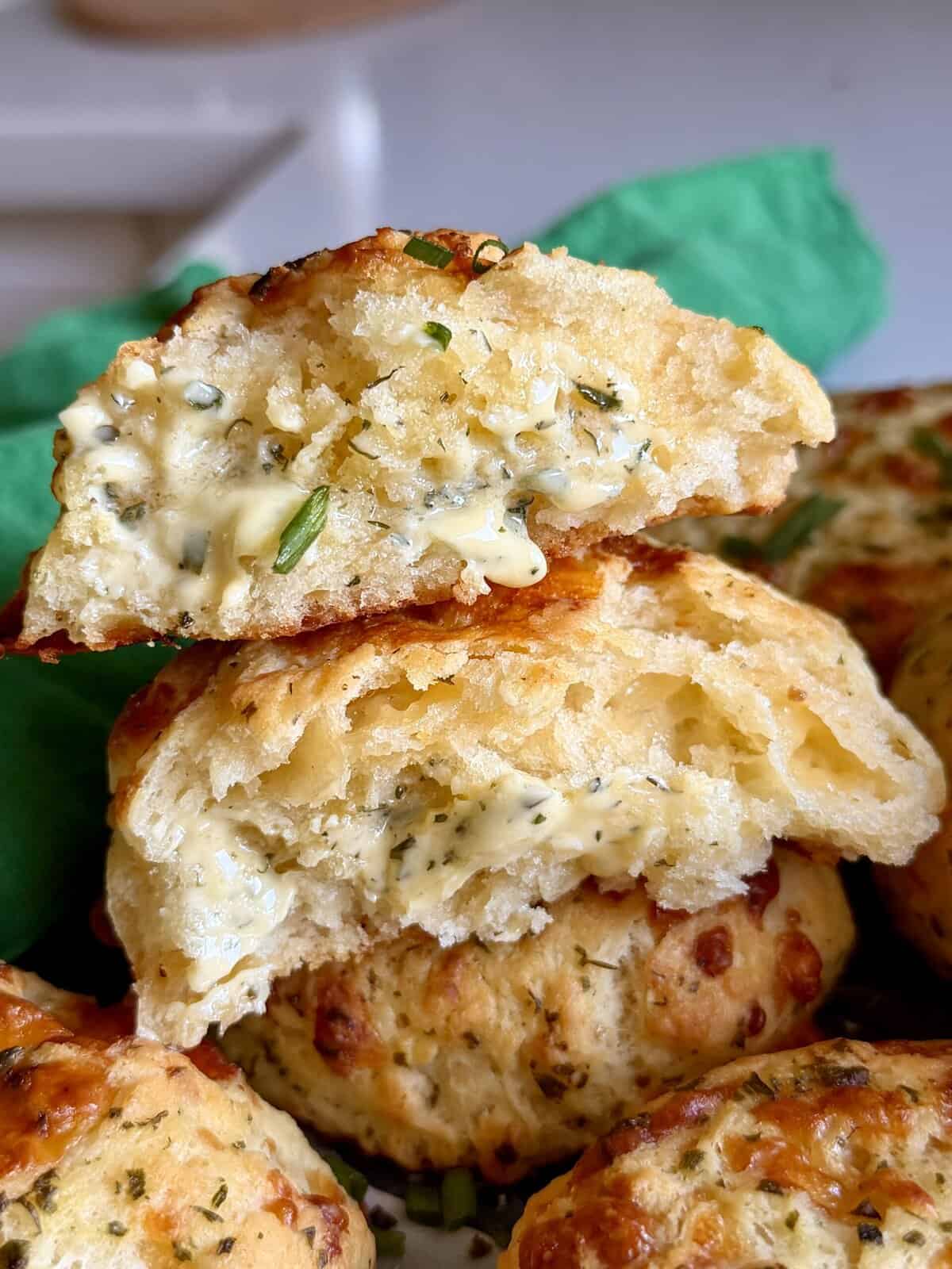 easy cheddar bay biscuits