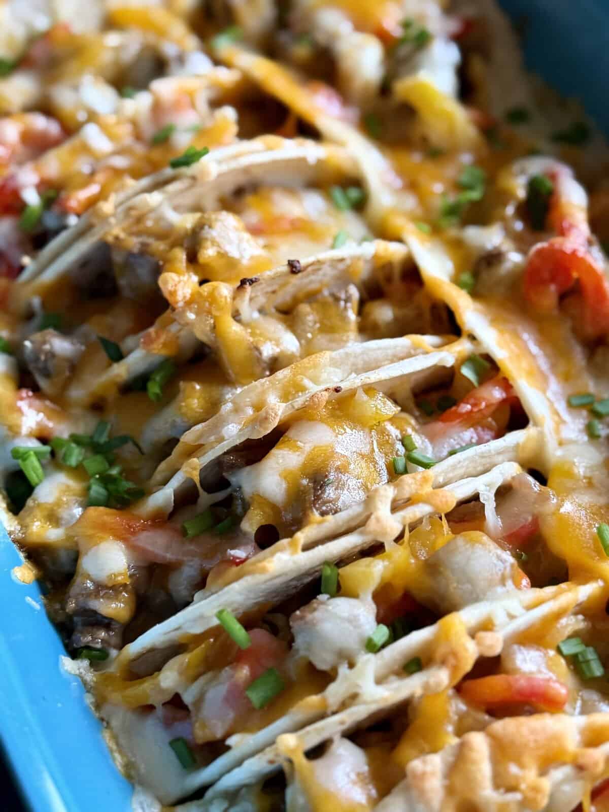 easy baked steak tacos with avocado sauce