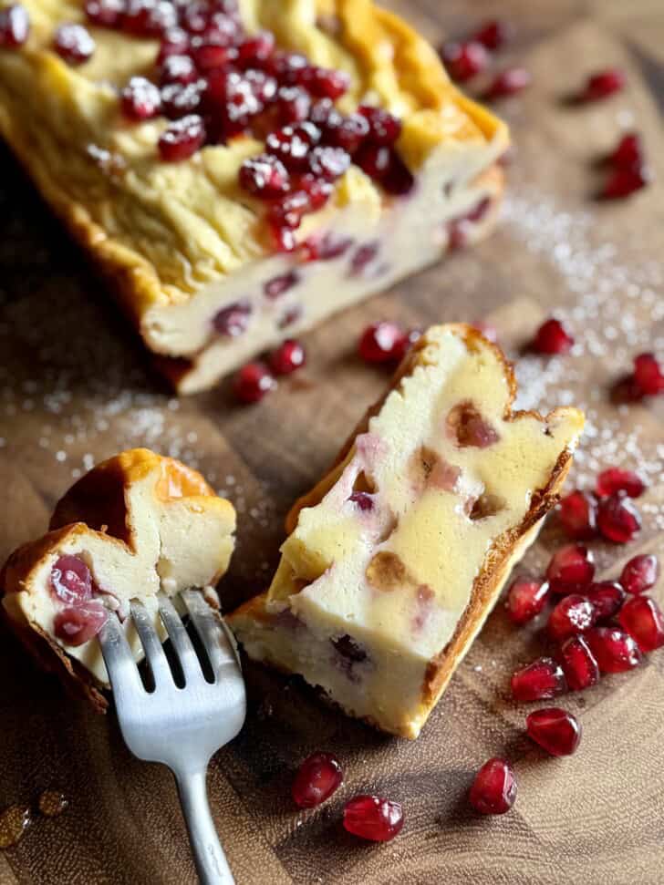 easy pomegranate yogurt cake