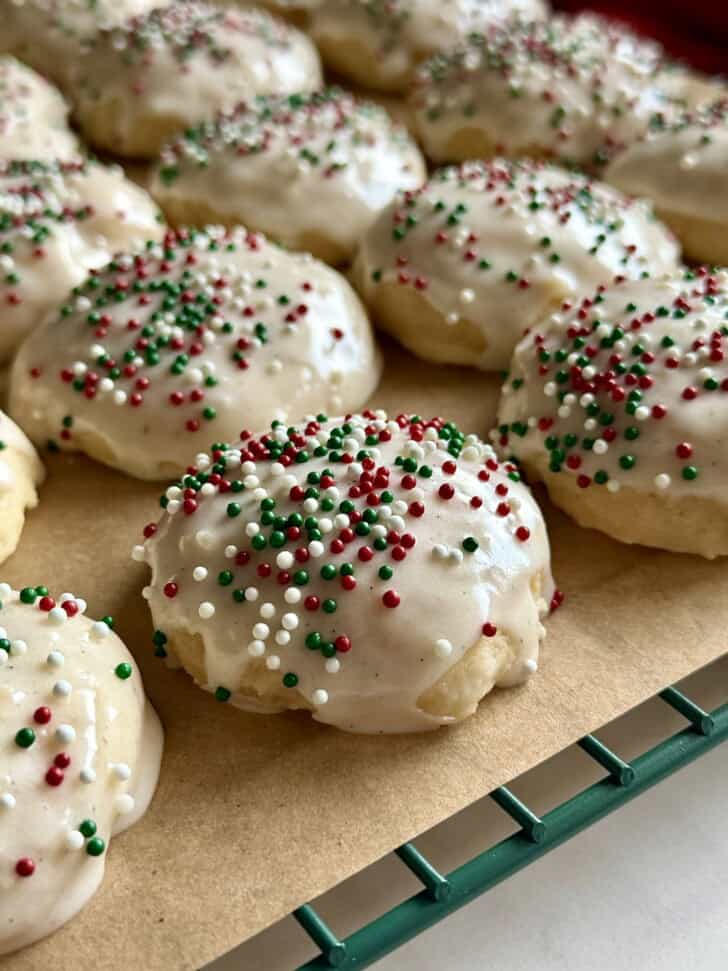 chewy italian ricotta cookies