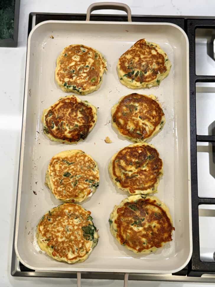 easy spinach + feta pancakes