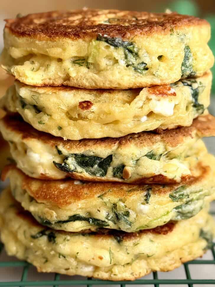 easy spinach + feta pancakes