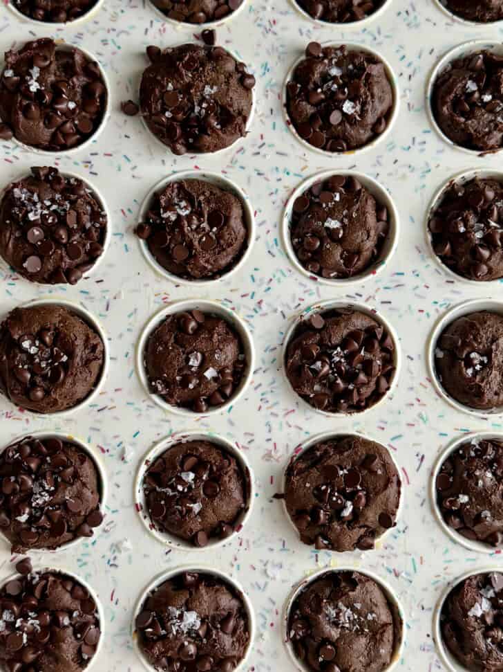 flourless date brownies