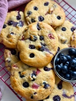 Healthy Blueberry Breakfast Biscuits