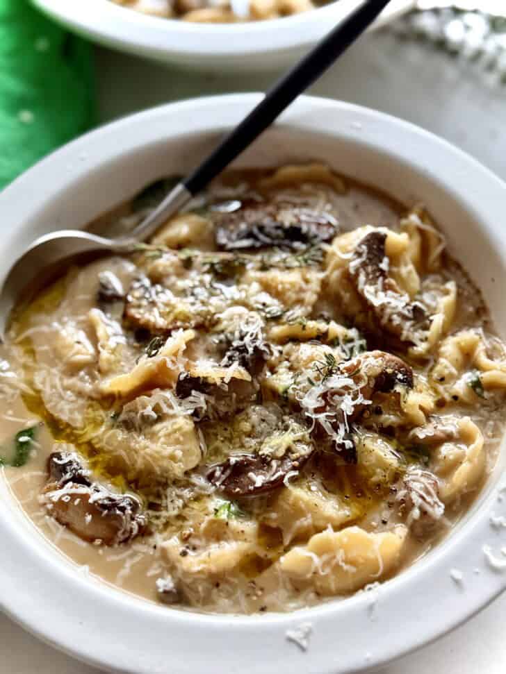 creamy mushroom + spinach tortellini soup
