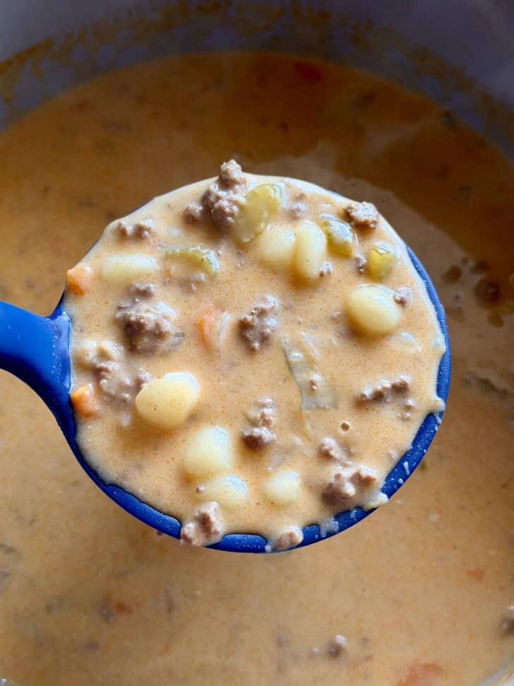 one pot cheeseburger gnocchi soup