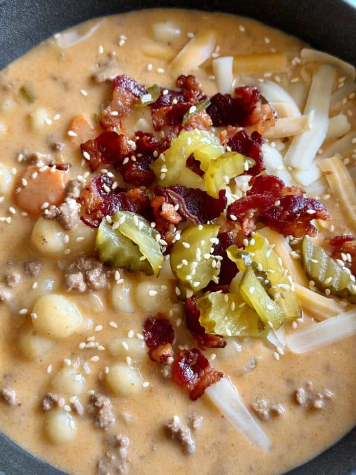one pot cheeseburger gnocchi soup