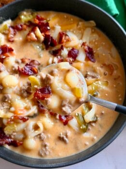one pot cheeseburger gnocchi soup