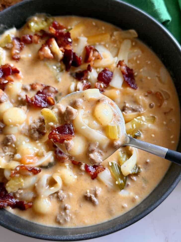 one pot cheeseburger gnocchi soup