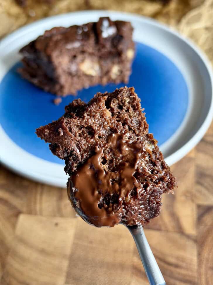 healthier fudgy chocolate chunk banana cake