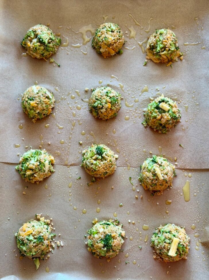 crunchy baked broccoli balls
