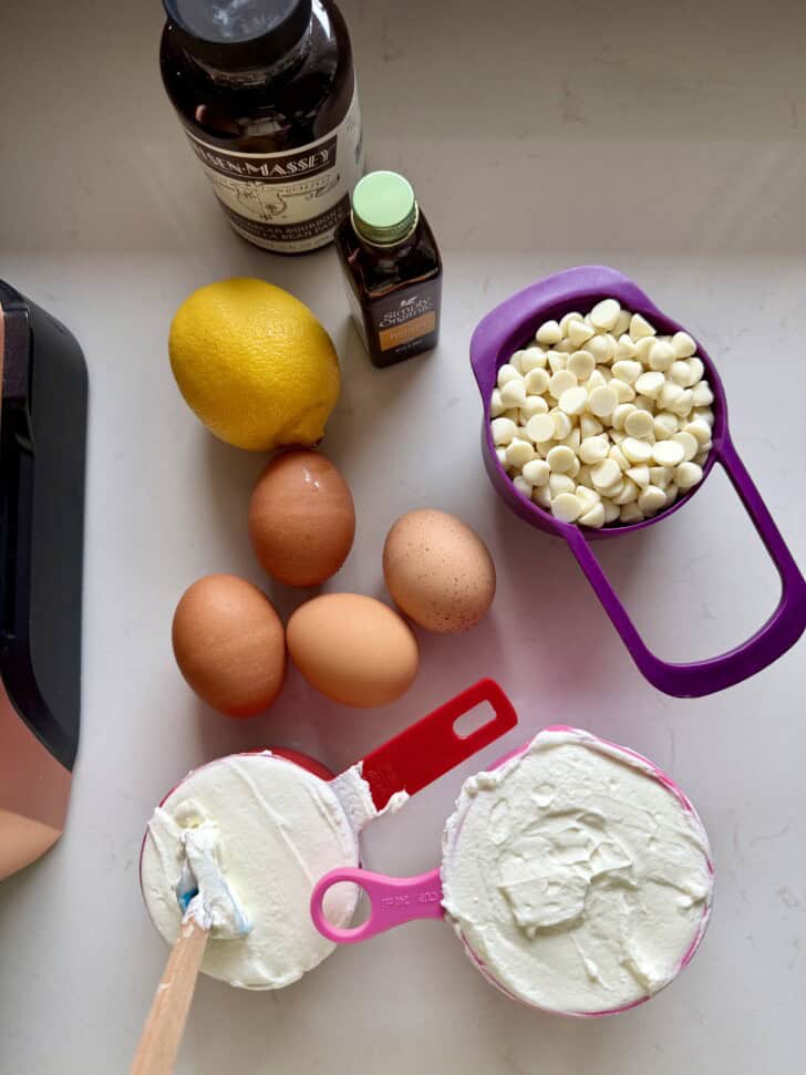 easy lemon yogurt cheesecake