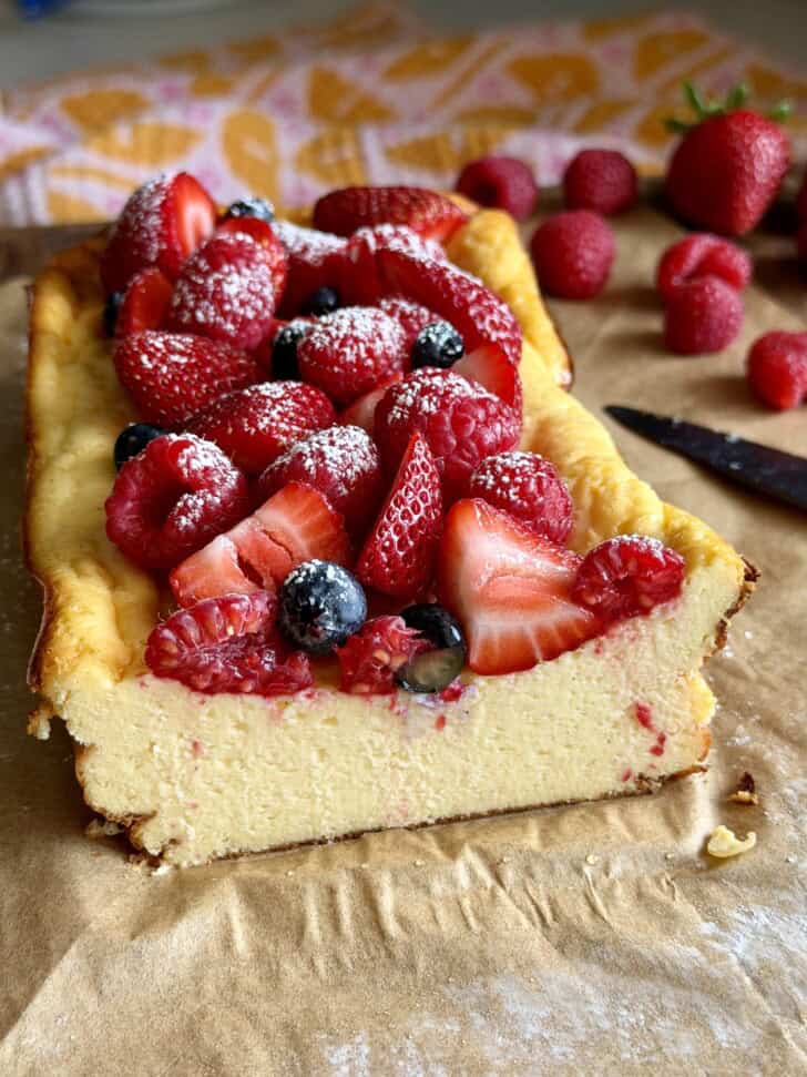 easy lemon yogurt cheesecake
