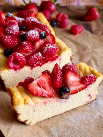 easy lemon yogurt cheesecake