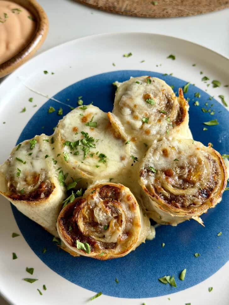 ground beef tortilla roll ups