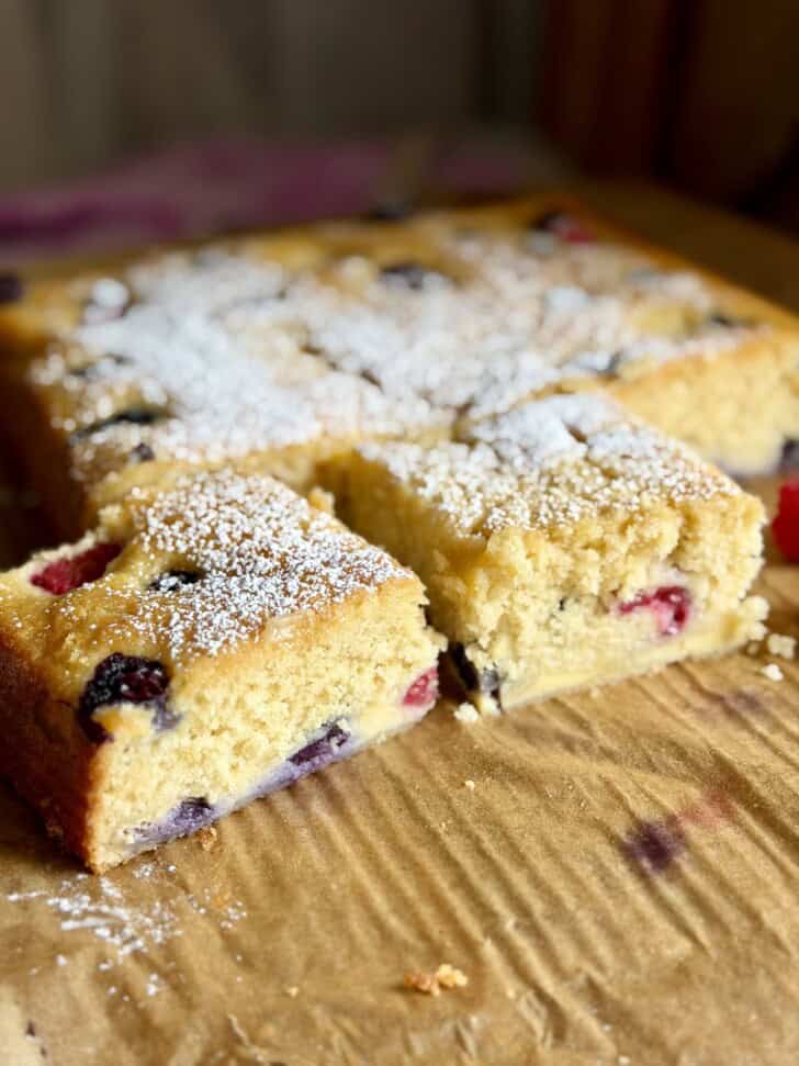 easy berry ricotta cheese cake