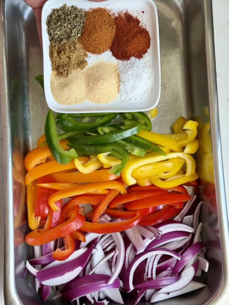 sheet pan chicken fajitas